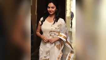 Married Indian Aunty Indulges In Phone Sex With Younger Lover