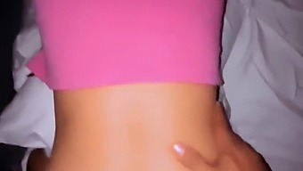 Empinastra Uwodzi Swoim Słodkim Głosem I Brudnymi Rozmowami, Ciesząc Się Seksem Z Penisem